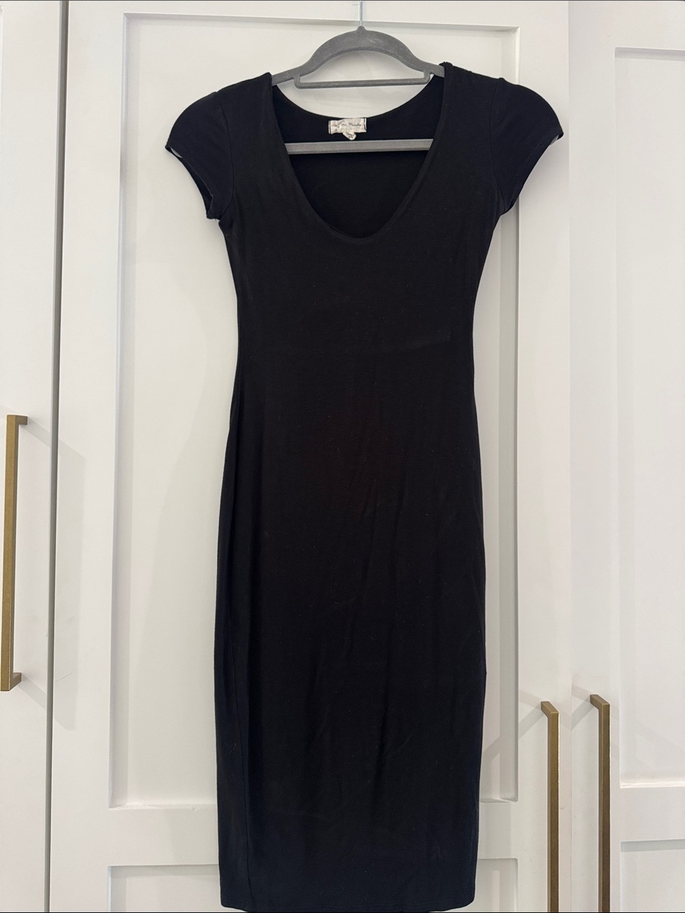 Classic Black Scoop Neck Midi Dress - Women